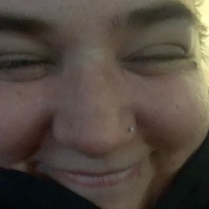 Meet your Posher, Rayne